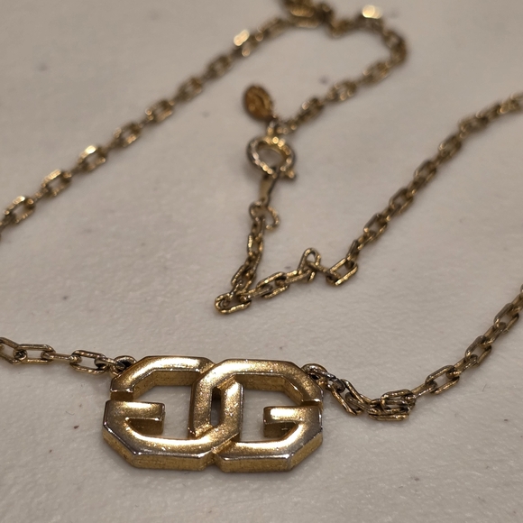 Givenchy Jewelry - GG Givenchy Gold Chain Necklace